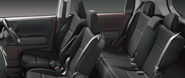 carlineup_spade_interior_seat_4_01_pc