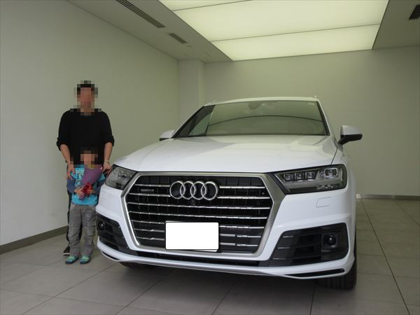 新型アウディ Q7 納車時期情報 Fourel フォーエル