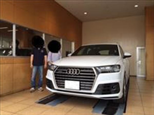 新型アウディ Q7 納車時期情報 Fourel フォーエル