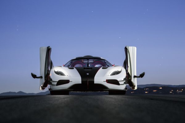 agera-one1-02