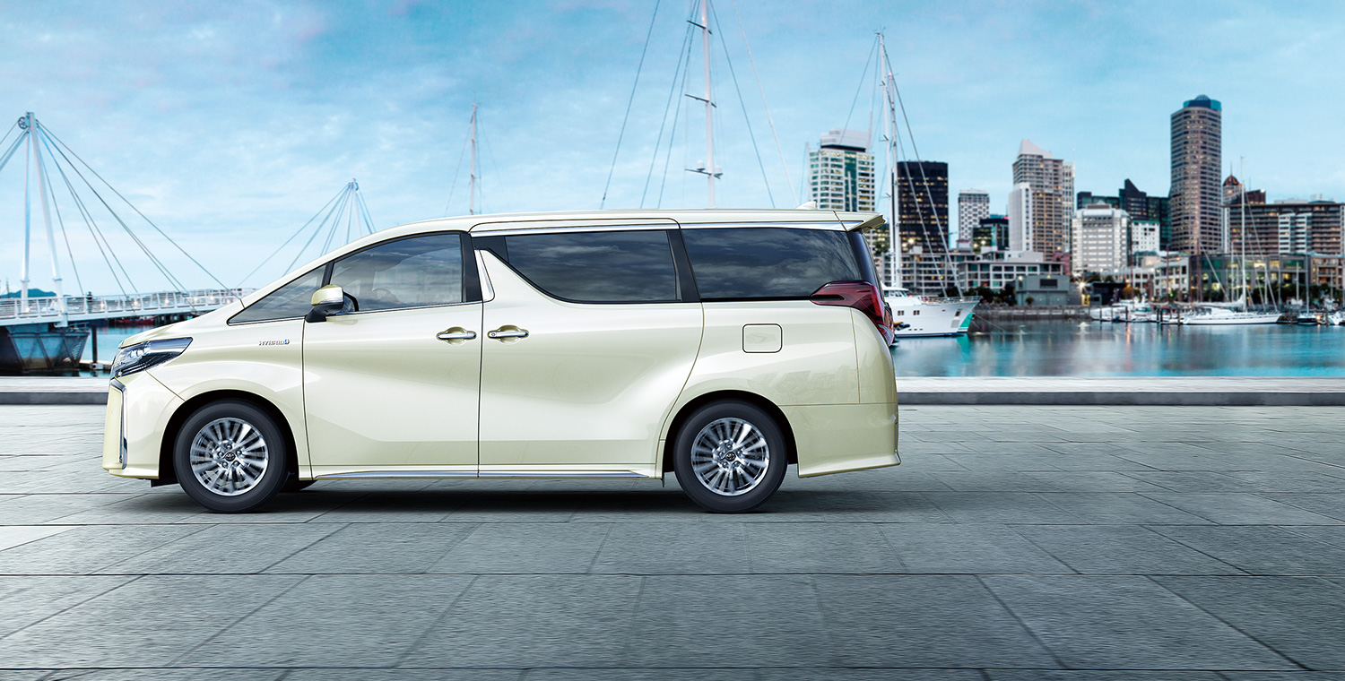 carlineup_alphard_exterior_top_features_01-02