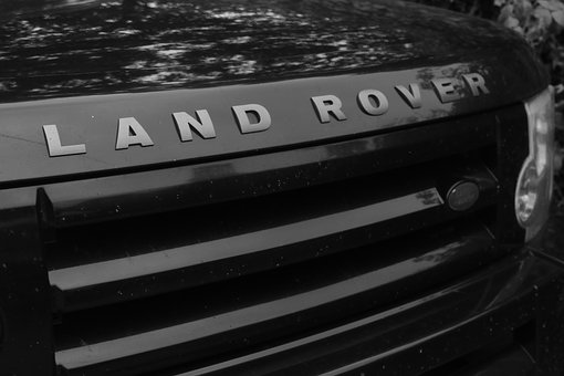 land-rover-2691854__340