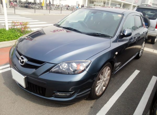 1280px-MAZDASPEED_Axela_(BK)_front