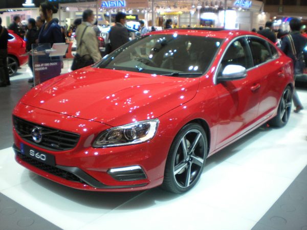 VOLVO_S60_R-DESIGN_JPN_2014_01