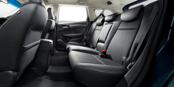 interior_cabin_rearseat