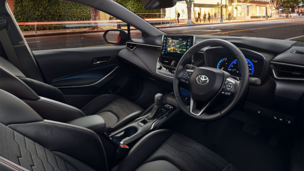 toyota-corolla-touring-sports-2019-gallery-08-full-RHD_tcm-3060-1553861