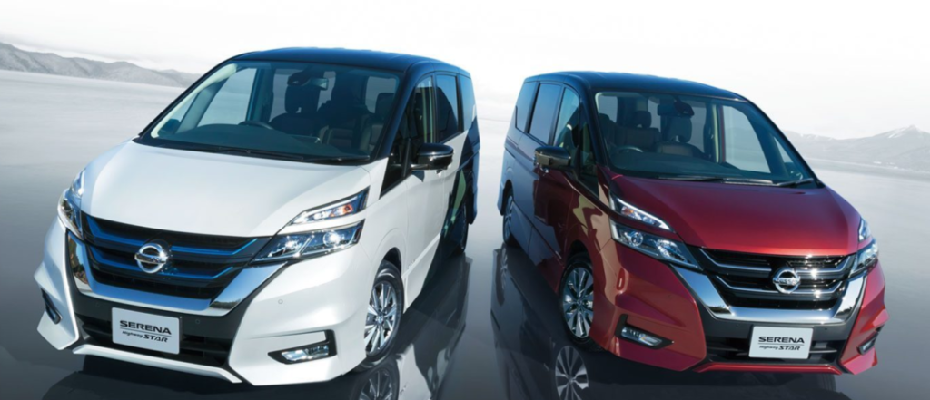 ヴォクシーとセレナを比較 どっちの維持費 燃費 乗り心地がイイ Fourel フォーエル