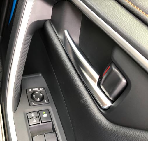 RAV4ドアノブ