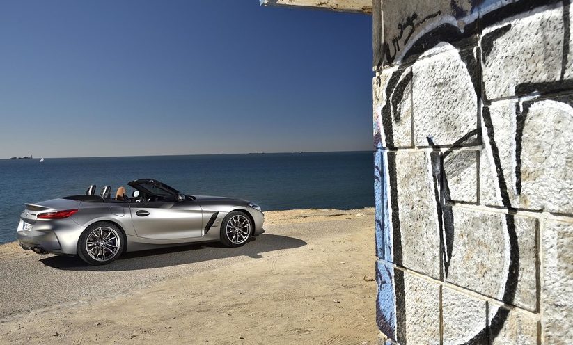 Bmw Z4納車と納期は何日ぐらい Fourel フォーエル