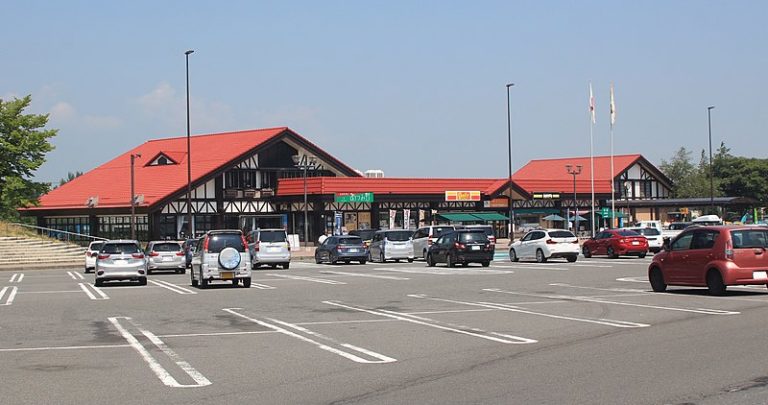 【中部・長野】梓川SAを徹底紹介!北アルプスの絶景を楽しめる便利なSA FOUREL 【フォーエル】